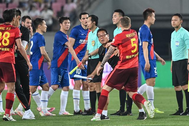 库里之后，谁能追赶4000三分的传奇？